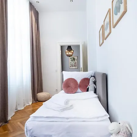 Appartement Sgrafit 5 Retz